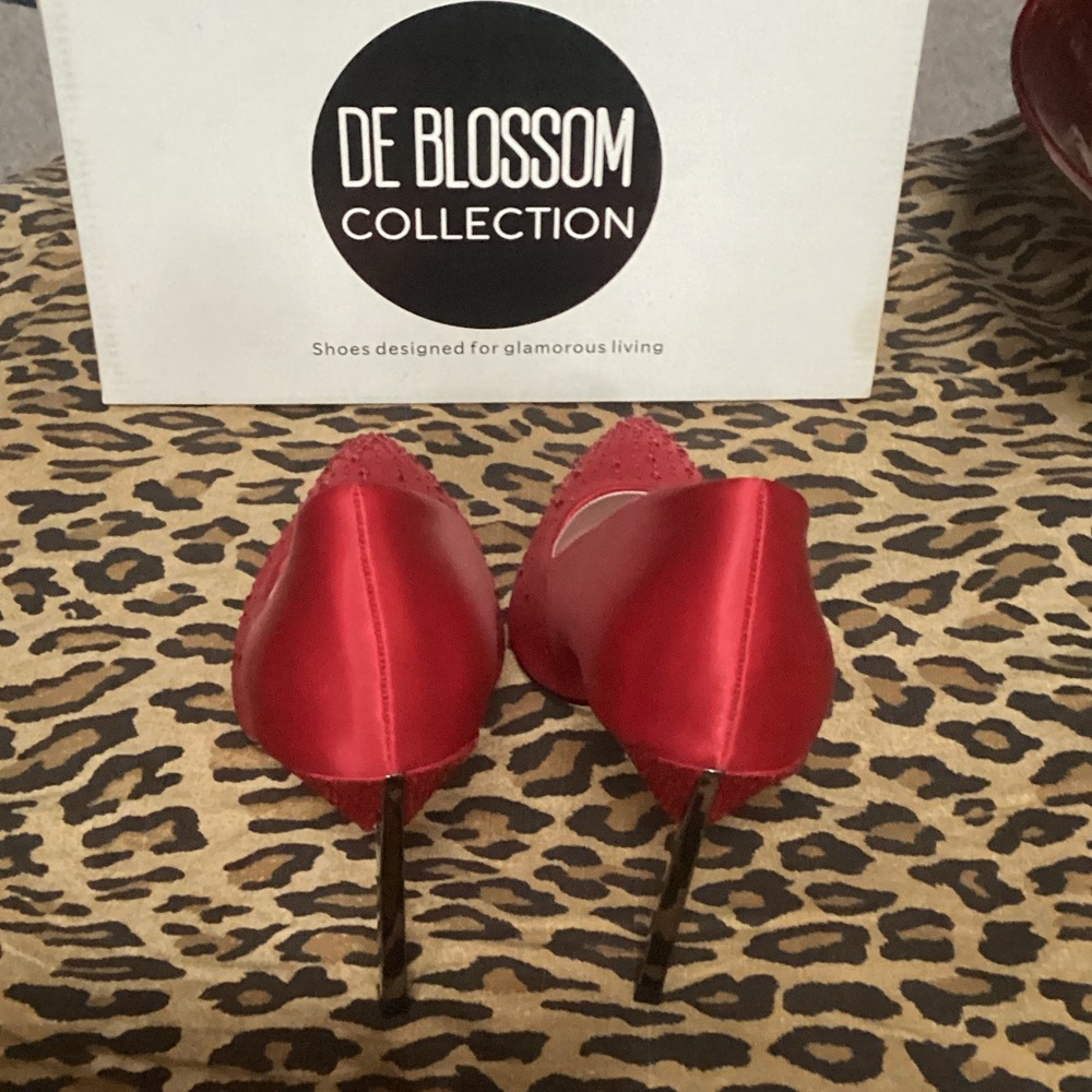 Red Heels with Rhinestone Detail - Picture 6 of 9